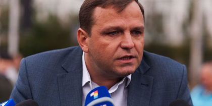 Reactia lui Andrei Nastase, dupa ce a aflat ca a acumulat mai putine voturi decat Ion Ceban: "O asemenea situatie este destul de suspecta". Nastase spune ca alegerile ar fi fost fraudate si ca va contesta rezultatul Reactia lui Andrei Nastase, dupa ce a aflat ca a acumulat mai putine voturi decat Ion Ceban: "O asemenea situatie este destul de suspecta". Nastase spune ca alegerile ar fi fost fraudate si ca va contesta rezultatul