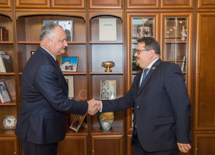 Igor Dodon s-a intalnit si cu ambasadorul UE, Peter Michalko. Despre ce au discutat - FOTO Igor Dodon s-a intalnit si cu ambasadorul UE, Peter Michalko. Despre ce au discutat - FOTO
