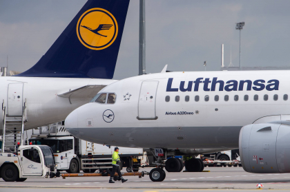 Germania: Greva masiva la Lufthansa; sute de zboruri anulate Germania: Greva masiva la Lufthansa; sute de zboruri anulate