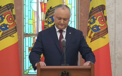 Igor Dodon invita cele doua fractiuni din parlament pentru a crea o noua coalitie si a inainta candidatura unui nou prim-ministru: "Sunt multe persoane care ar fi bune pentru functia de premier" Igor Dodon invita cele doua fractiuni din parlament pentru a crea o noua coalitie si a inainta candidatura unui nou prim-ministru: "Sunt multe persoane care ar fi bune pentru functia de premier"