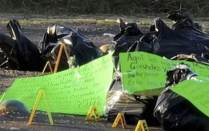 Descoperire macabra pe o autostrada din Mexic. Ce a gast politia in mai multi saci - FOTO Descoperire macabra pe o autostrada din Mexic. Ce a gast politia in mai multi saci - FOTO