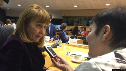 Fosta europarlamentara, Monica Macovei: „Maia Sandu poate in continuare sa faca o alianta cu PD si sa dea jos acest guvern” Fosta europarlamentara, Monica Macovei: „Maia Sandu poate in continuare sa faca o alianta cu PD si sa dea jos acest guvern”