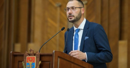 Sergiu Litvinenco despre guvernul Chicu: „Revenim din pacate la perioada cand RM are un prim-ministru „de paie” sau „prin procura”” - FOTO