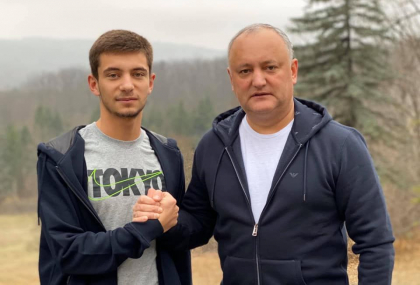 Fiul cel mare al presedintelui implineste astazi 17 ani. Ce mesaj i-a transmis Igor Dodon - FOTO Fiul cel mare al presedintelui implineste astazi 17 ani. Ce mesaj i-a transmis Igor Dodon - FOTO