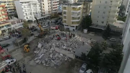 Momente tragice in Albania. Logodnica fiului premierului, ingropata alaturi de parinti si frate