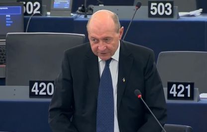 Traian Basescu spune ca Blocul ACUM si PD ar putea avea o majoritate parlamentara confortabila ca sa preia guvernarea in Republica Moldova Traian Basescu spune ca Blocul ACUM si PD ar putea avea o majoritate parlamentara confortabila ca sa preia guvernarea in Republica Moldova