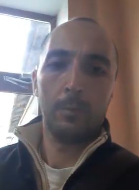 Inainte de sedinta de judecata, Gheorghe Petic a aratat unde era dus in timpul proceselor: "Eram dus in acest beci cu miros insuportabil la ora 10:00 si tinut pana la 17:00, 18:00, 19:00" - VIDEO