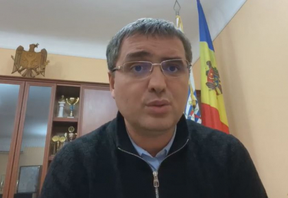 Renato Usatii ii propune lui Vlad Filat sa fie viceprimar la Balti: "Daca va fi viceprimar pe privatizari, atunci il vor mai inchide pe 20 de ani" - VIDEO Renato Usatii ii propune lui Vlad Filat sa fie viceprimar la Balti: "Daca va fi viceprimar pe privatizari, atunci il vor mai inchide pe 20 de ani" - VIDEO