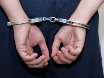 Trei politisti din Balti si Ocnita, trimisi in judecata pentru ca au cerut ilegal sume mari de bani. Unul din ei si-a depus demisia. Cum au actionat