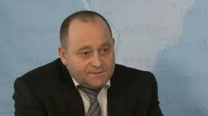Fostul procuror Nicolae Chitoroaga, lasat sa plece acasa dupa 15 zile de arest preventiv - Anticoruptie.md Fostul procuror Nicolae Chitoroaga, lasat sa plece acasa dupa 15 zile de arest preventiv - Anticoruptie.md