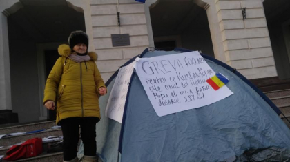 Greva foamei in fata PG. O femeie, nemultumita de numirea lui Ruslan Popov in functia de viceprocuror general: „Mi-a fabricat un dosar penal” - Anticoruptie.md