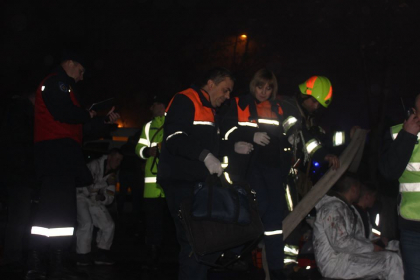 Un club de noapte din capitala in care se aflau peste 250 de persoane ar fi luat foc. Salvatorii, la fata locului - GALERIE FOTO Un club de noapte din capitala in care se aflau peste 250 de persoane ar fi luat foc. Salvatorii, la fata locului - GALERIE FOTO
