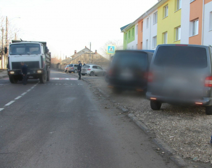 „Azi am vazut cum o scoala intreaga plange". Durere fara margini la Scoala de Arte din Ialoveni, unde o fetita a fost lovita mortal de un camion chiar pe trecerea de pietoni