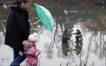 Record de temperatura, iarna fara zapada si ghiocei infloriti la Moscova - FOTO Record de temperatura, iarna fara zapada si ghiocei infloriti la Moscova - FOTO