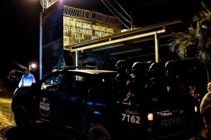 Cel putin 18 morti intr-un schimb de focuri intr-o inchisoare, in Honduras Cel putin 18 morti intr-un schimb de focuri intr-o inchisoare, in Honduras