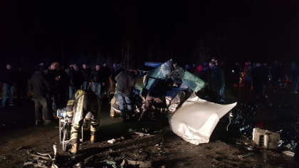 Doua persoane au murit in urma accidentului teribil de la Vatra. Ce spun pompierii Doua persoane au murit in urma accidentului teribil de la Vatra. Ce spun pompierii