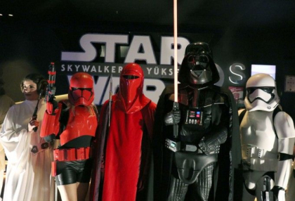 Forta este in continuare cu Star Wars. Cati bani a adunat noul film in primul weekend Forta este in continuare cu Star Wars. Cati bani a adunat noul film in primul weekend