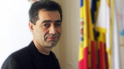 Un politist pensionat, acuzat public in dosarele 7 aprilie, a fost numit sef-adjunct la IGP - Anticoruptie.md Un politist pensionat, acuzat public in dosarele 7 aprilie, a fost numit sef-adjunct la IGP - Anticoruptie.md