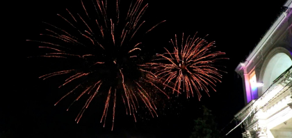 Focurile de artificii pot fi periculoase. Ce recomanda oamenii legii pentru a evita accidentele Focurile de artificii pot fi periculoase. Ce recomanda oamenii legii pentru a evita accidentele