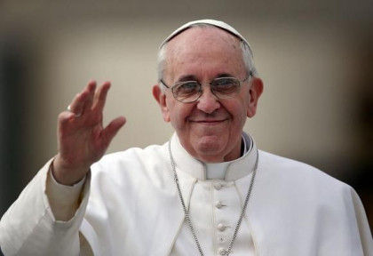 Momentul in care Papa Francisc a lovit mana unei femei. De ce s-a enervat - VIDEO