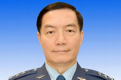 Opt oficiali de rang inalt ai Armatei din Taiwan au murit intr-un elicopter prabusit Opt oficiali de rang inalt ai Armatei din Taiwan au murit intr-un elicopter prabusit