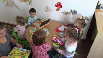 Important pentru moldovenii care detin cetatenie romana: guvernul va amana termenul de intrare in vigoare a dublarii alocatiilor pentru copii Important pentru moldovenii care detin cetatenie romana: guvernul va amana termenul de intrare in vigoare a dublarii alocatiilor pentru copii