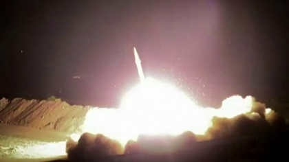 Momentul in care avionul ucrainean de pasageri e lovit de o racheta iraniana inainte de prabusire - VIDEO Momentul in care avionul ucrainean de pasageri e lovit de o racheta iraniana inainte de prabusire - VIDEO