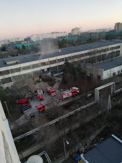 O uzina din capitala, cuprinsa de flacari. Mai multe autospeciale au intervenit O uzina din capitala, cuprinsa de flacari. Mai multe autospeciale au intervenit