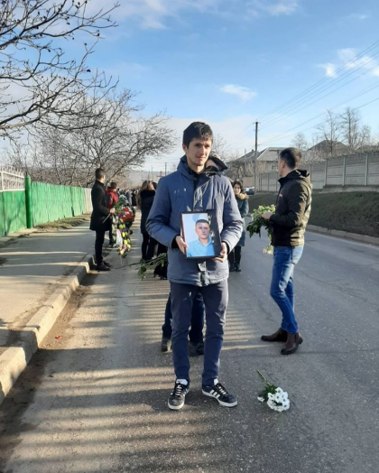 Un deputat va participa la protestul organizat in Costesti. Oamenii vor iesi in strada pentru a cere dreptate Un deputat va participa la protestul organizat in Costesti. Oamenii vor iesi in strada pentru a cere dreptate