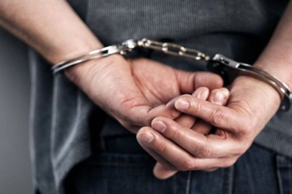 Un barbat, gasit mort intr-un grajd de la marginea satului Parcani. Doi suspecti, retinuti. Ce spune politia Un barbat, gasit mort intr-un grajd de la marginea satului Parcani. Doi suspecti, retinuti. Ce spune politia