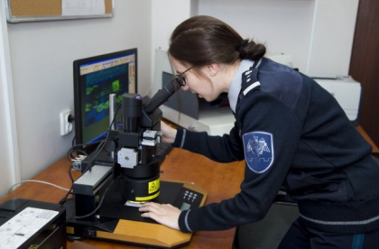 Doi barbati din Israel au vrut sa treaca frontiera RM cu acte false. Unul dintre ei, cautat de INTERPOL Doi barbati din Israel au vrut sa treaca frontiera RM cu acte false. Unul dintre ei, cautat de INTERPOL