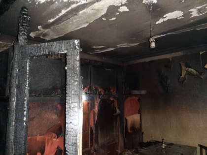 Incendiu ingrozitor in capitala. O batrana a murit, iar trei minori, transportati de urgenta la spital - GALERIE FOTO