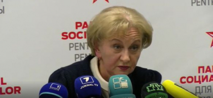 Stop cadru. Reactia Zinaidei Greceanii, fiind intrebata ce parere are despre vacantele de lux ale lui Igor Dodon: "Noi, in primul rand trebuia sa fim oameni si sa nu uitam de lucrul acesta" - VIDEO