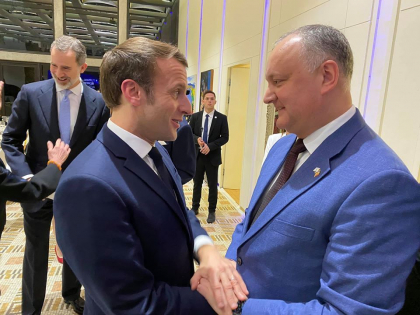 Igor Dodon in Israel: imbratisari, zambete si discutii informale cu omologii sai din alte tari - GALERIE FOTO