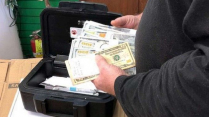Motivul pentru care bogatii lumii isi retrag banii din bancile elvetiene Motivul pentru care bogatii lumii isi retrag banii din bancile elvetiene