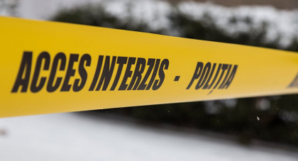 Ultima ora. Alerta cu bomba in capitala. Un barbat a deschis usa unui magazin din sectorul Rascani, a aruncat un pachet suspect si a fugit. Zona - incercuita. Echipa Bomteh, pompierii si politia - la fata locului Ultima ora. Alerta cu bomba in capitala. Un barbat a deschis usa unui magazin din sectorul Rascani, a aruncat un pachet suspect si a fugit. Zona - incercuita. Echipa Bomteh, pompierii si politia - la fata locului