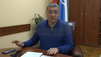 Usatii: Vlad Plahotniuc se afla in continuare in SUA, desi este declarat indezirabil: "Credeam ca va fugi in Romania, unde noi il asteptam cu surprize, dar el ramane in SUA" - VIDEO Usatii: Vlad Plahotniuc se afla in continuare in SUA, desi este declarat indezirabil: "Credeam ca va fugi in Romania, unde noi il asteptam cu surprize, dar el ramane in SUA" - VIDEO