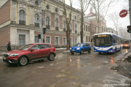 Igor Dodon: Taxele pentru drumuri trebuie excluse si incluse in accizele la carburanti