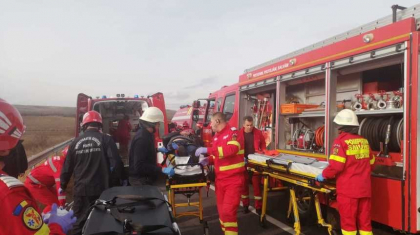 Un moldovean, implicat intr-un accident grav din Romania. Barbatul, transportat cu SMURD la un spital din Iasi - VIDEO