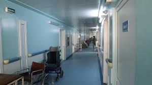 Zece adulti si un copil - la spital cu toxiinfectie alimentara, dupa ce au mancat la un botez Zece adulti si un copil - la spital cu toxiinfectie alimentara, dupa ce au mancat la un botez