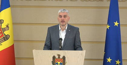Alexandru Slusari, despre licitatiile privind reabilitarea drumurilor: „Anunturile despre licitatii trebuiau sa fie plasate in jurnalul oficial al UE. Este clar ca se incalca legislatia” - VIDEO Alexandru Slusari, despre licitatiile privind reabilitarea drumurilor: „Anunturile despre licitatii trebuiau sa fie plasate in jurnalul oficial al UE. Este clar ca se incalca legislatia” - VIDEO