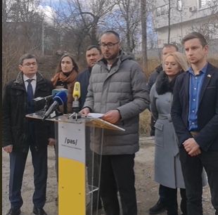 Deputatii si consilierii municipali PAS sustin o conferinta de presa cu tema „Interzicerea constructiilor ilegale in spatiile verzi” - VIDEO