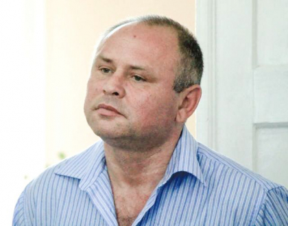 Deputatul PSRM, Oleg Sava, surprins cum se uita pe internet la femei dezgolite. Dorin Chirtoaca: "PSRM “munceste” in Parlament" - FOTO Deputatul PSRM, Oleg Sava, surprins cum se uita pe internet la femei dezgolite. Dorin Chirtoaca: "PSRM “munceste” in Parlament" - FOTO