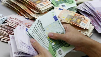 Curs valutar BNM pentru 14 februarie. Cat costa astazi un euro si un dolar - FOTO