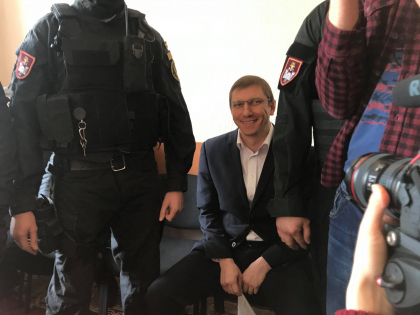 LIVE TEXT: Prima sedinta de judecata in dosarul lui Viorel Morari, care este acuzat de ”abuz de serviciu”, ”fals in acte publice” si ”amestecul in infaptuirea urmaririi penale”