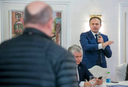 Andrian Candu sustine motiunea simpla inaintata de blocul ACUM impotriva ministrului de Externe: "Este cazul ca dumnealui sa-si dea demisia de onoare"