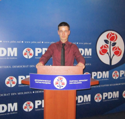 Pe urmele lui Andrian Candu: vicepresedintele Tineretului Democrat a parasit PD: "Pavel Filip nu este un luptator, a ales sa execute ordinele lui Dodon" Pe urmele lui Andrian Candu: vicepresedintele Tineretului Democrat a parasit PD: "Pavel Filip nu este un luptator, a ales sa execute ordinele lui Dodon"