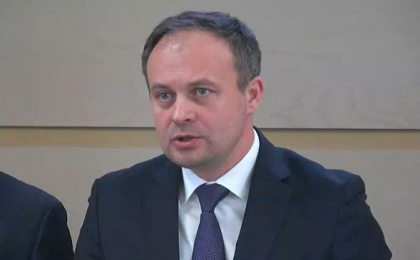 Andrian Candu sustine ca membrii PD au fost intimidati si dusi "de manuta" la presedintie pentru a discuta cu Igor Dodon. Declaratiile facute de fostul democrat Andrian Candu sustine ca membrii PD au fost intimidati si dusi "de manuta" la presedintie pentru a discuta cu Igor Dodon. Declaratiile facute de fostul democrat