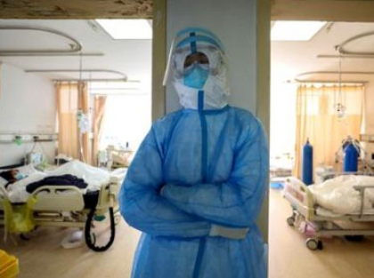 Un cunoscut regizor si familia sa au murit in Wuhan, ucisi de coronavirus. Mesajul emotionant trimis de pe patul de moarte