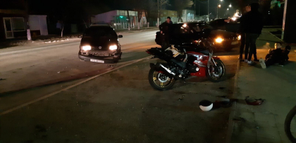 Ce spune politia despre accidentul de la Causeni unde o motociclieta s-a ciocnit cu un automobil - FOTO Ce spune politia despre accidentul de la Causeni unde o motociclieta s-a ciocnit cu un automobil - FOTO